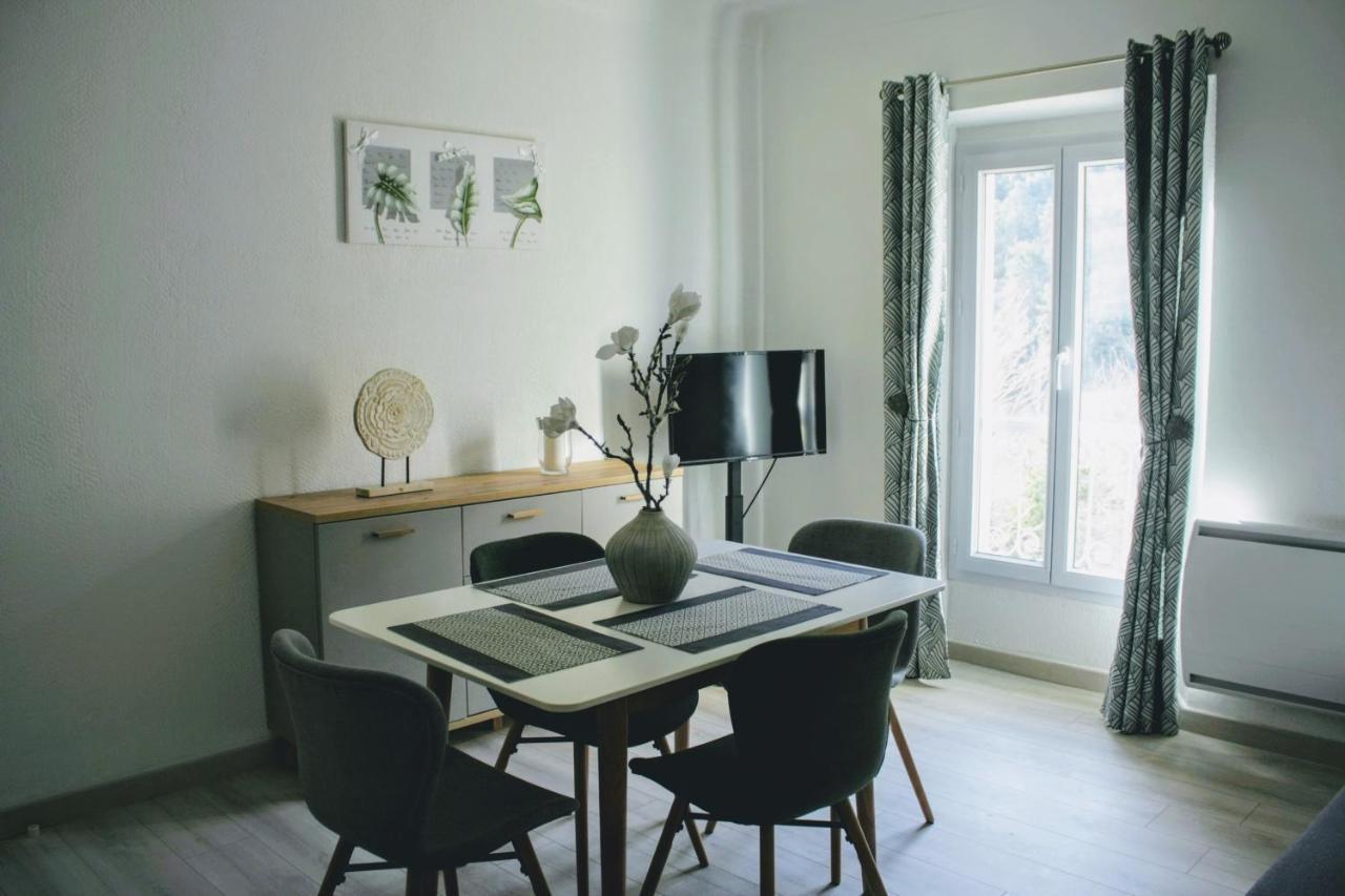 Charmant Appartement Au Coeur Des Gres D Annot Kültér fotó