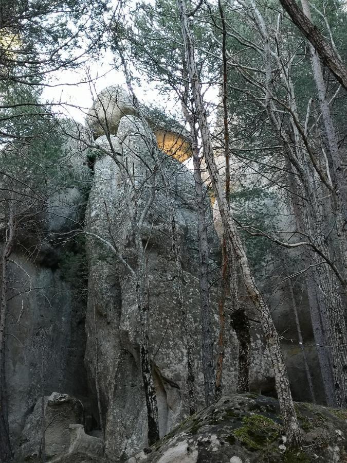 Charmant Appartement Au Coeur Des Gres D Annot Kültér fotó